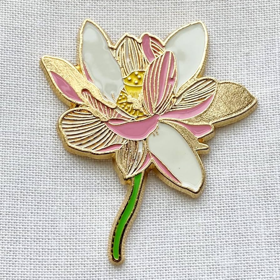 う*ん様 花のブローチ Amazon.co.jp: ラインストーンの花のブローチ 藤の花のブローチ